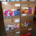 lot de vaisselles jetables serviettes, assiettes, gobelets……